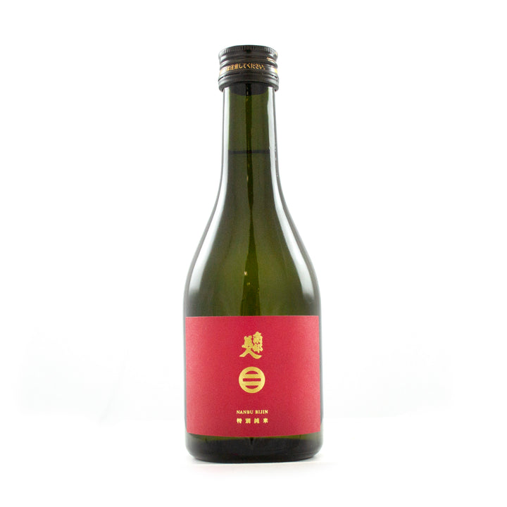 Nanbu Bijin Tokubetsu Junmai - Sake 300ml 15.5%